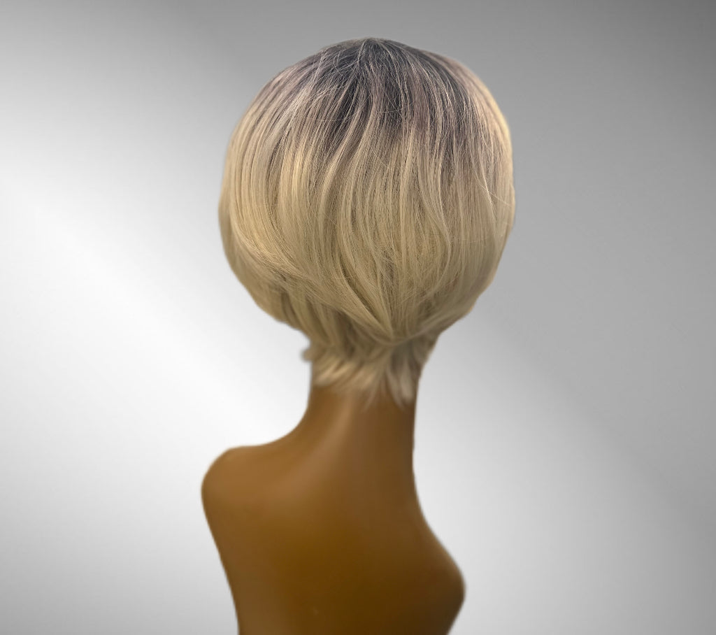 Short Ombre BLONDE Wig